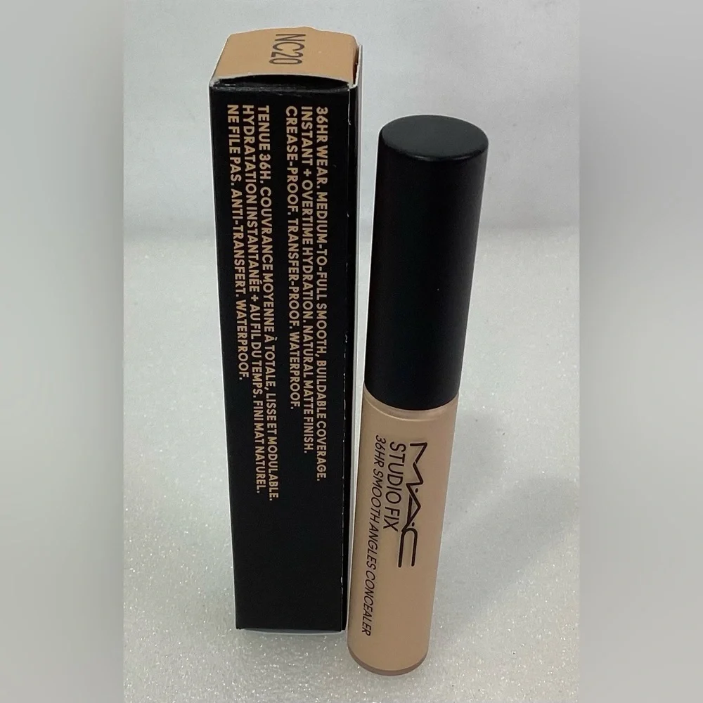 MAC Studio Fix Concealer 36 Hr Smooth Angles Concealer Shade NC 20